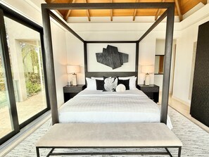 3 bedrooms, desk, iron/ironing board, WiFi