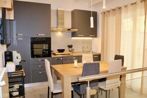 Fridge, microwave, oven, stovetop - Alumaro House (Castellammare del Golfo)