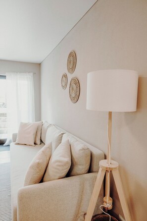 Smart TV - ApartmentTraveller Saarlouis near city center (Saarlouis)