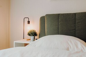 1 bedroom, travel crib, WiFi, bed sheets