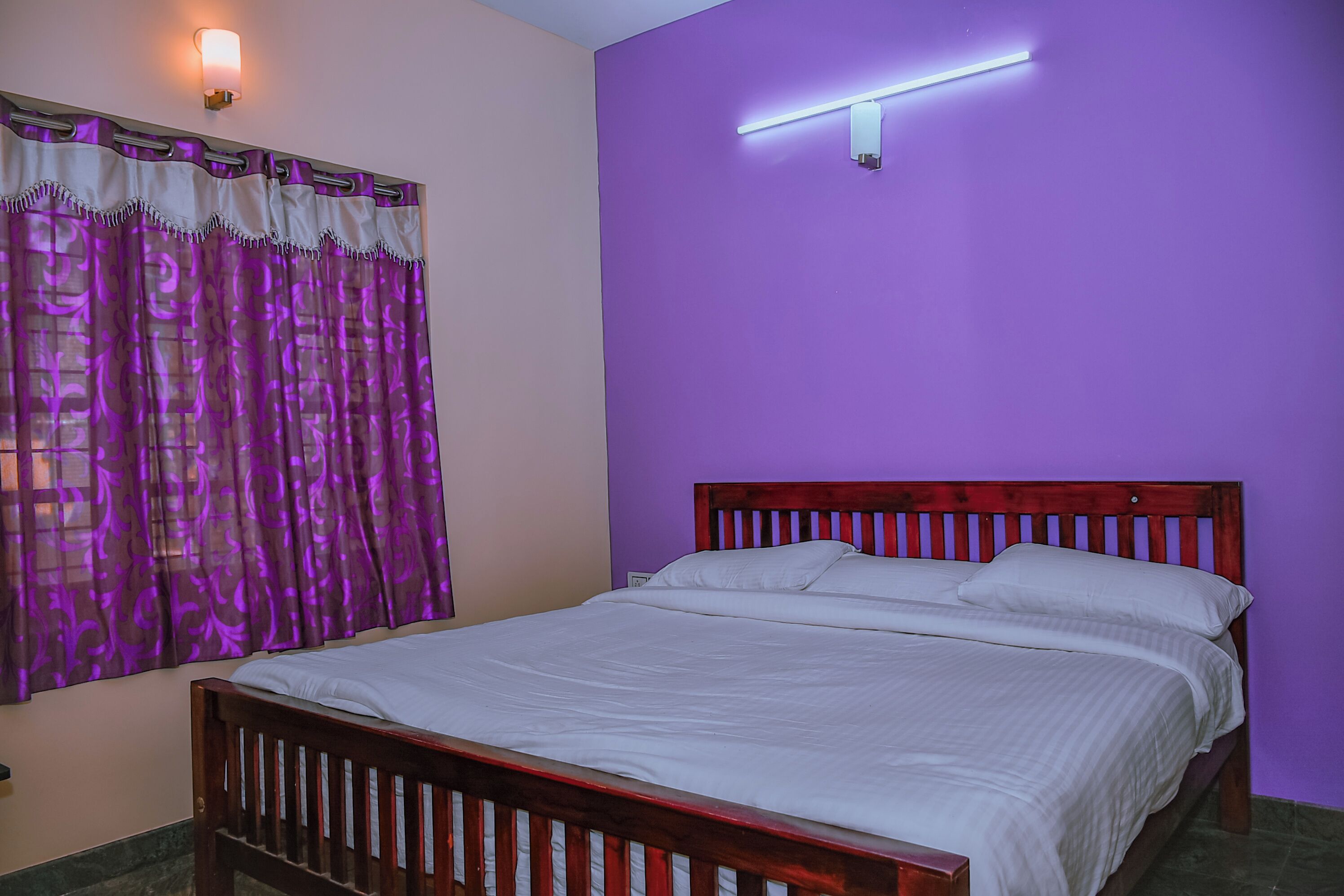 6 chambres, fer et planche à repasser, Wi-Fi, draps fournis