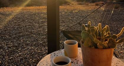 A Charming Pioneertown Retreat - Casa Mami
