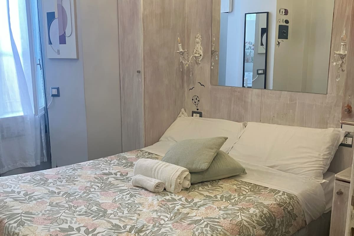 Classic Single Room, Courtyard View | In-room safe, desk, laptop workspace, free WiFi