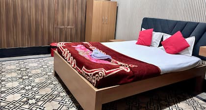 Hotel Aaghnya