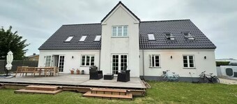 New & cozy modern suite