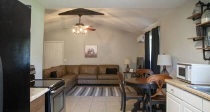 Charming 1-bedroom apartment on private farm with pond- boarding available