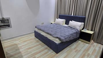 1 bedroom, WiFi, bed sheets