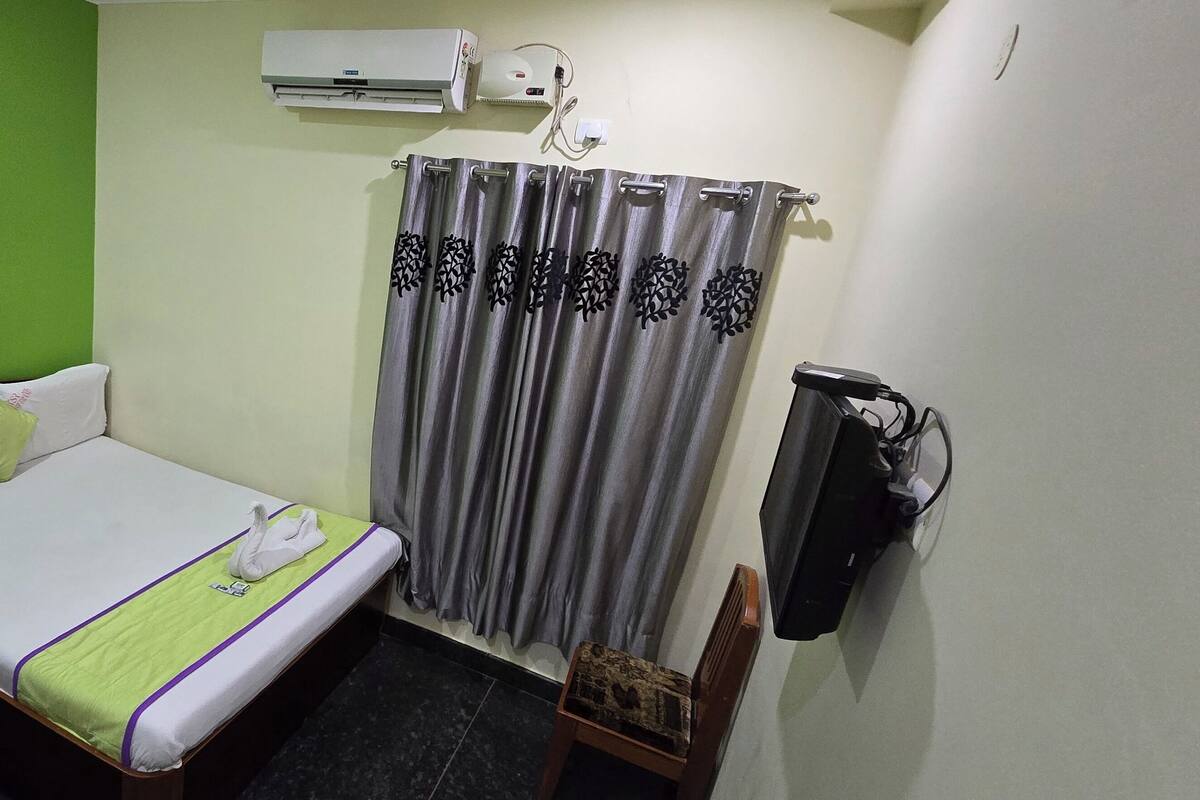 Standard Double Room | 1 bedroom, free WiFi