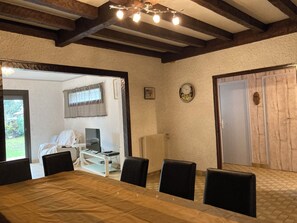 Dining - Spacious family home on the Arcachon basin (La Teste-de-Buch)
