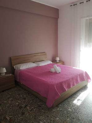 1 bedroom, WiFi, bed sheets