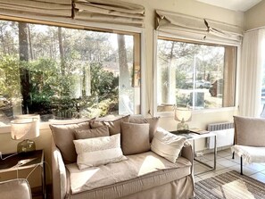 TV - Villa L'Albatros by Agence Bru - 531097 (Lacanau)