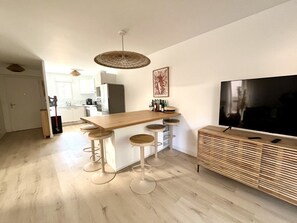 Dining - Villa Coco Beach 15 by Agence Bru - 531129 (Lacanau)