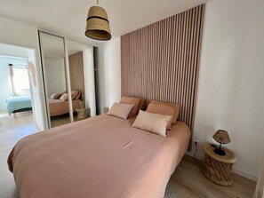 3 chambres, fer et planche à repasser, Wi-Fi