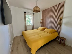 3 chambres, fer et planche à repasser, Wi-Fi