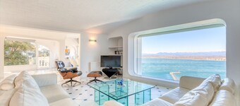 Apartment in Roses Near sea