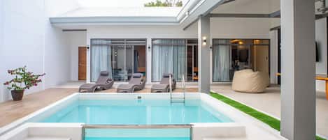 Piscine extérieure