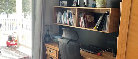 المنشأة من الداخل