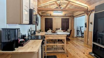 Micro-ondes, four, plaque de cuisson, lave-vaisselle