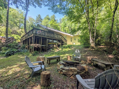 Pet Friendly, Private Home in The BlueRidge Mountains