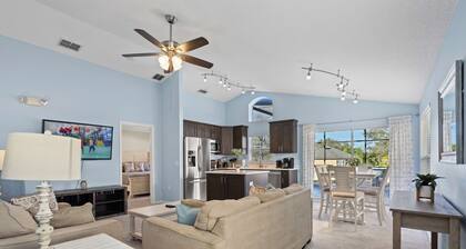 Golf and Disney Family Vacation Home in Gated Golf Community, Near Orlando FL