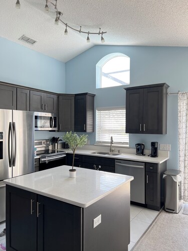 Golf and Disney Family Vacation Home in Gated Golf  Community, Near Orlando FL