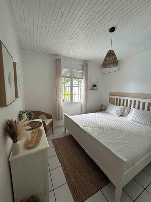 3 bedrooms, iron/ironing board, travel cot, free WiFi