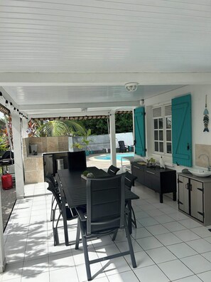 Outdoor dining - Villa ma pigeonne - Paradise in Martinique (Rivière-Salée)