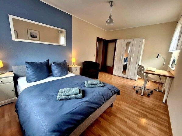 2 bedrooms, desk, iron/ironing board, travel cot