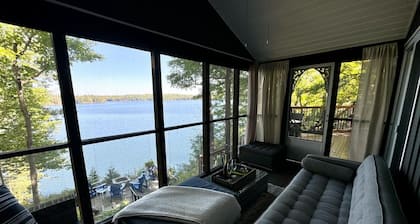 3 BR Lakefront Beach Retreat; Hot Tub, Fire Pits! Pet-friendly!