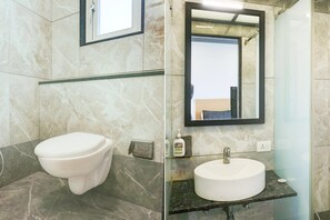 House | Bathroom