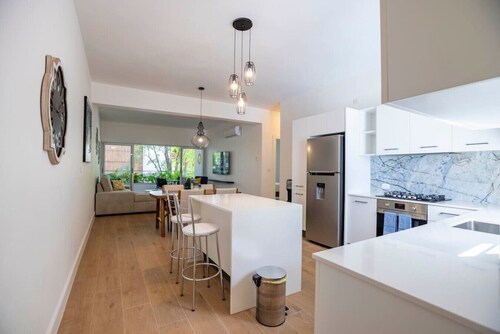 Perla Marina Beachside Apartment