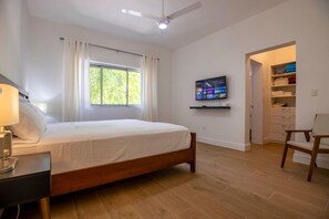 2 bedrooms, desk, WiFi - Perla Marina Beachside Apartment (Perla Marina)