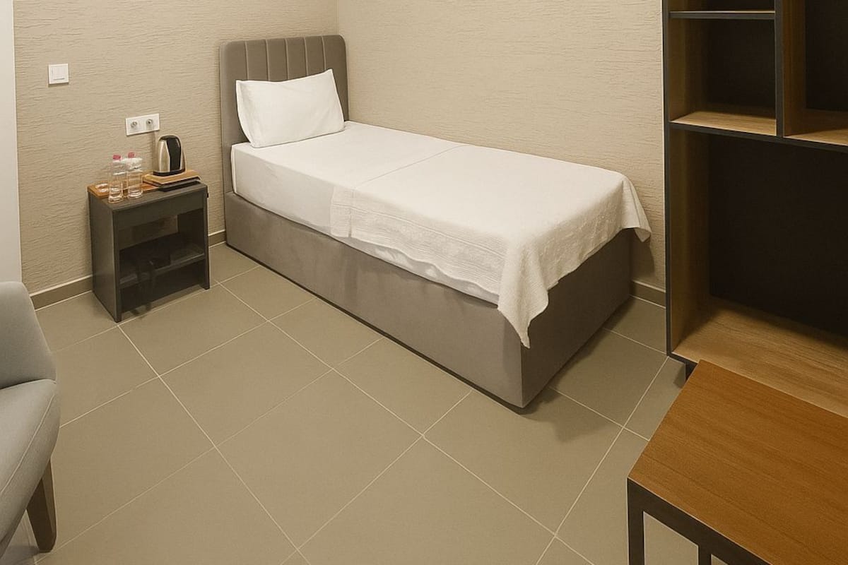 Economy Single Room | Desk, laptop workspace, cots/infant beds, free WiFi