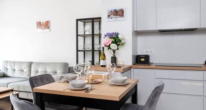 Manufaktura Apt - Parking & Balcony - by Rentujemy