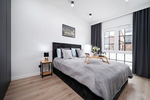 1 slaapkamer, een bureau, een strijkplank/strijkijzer, gratis wifi