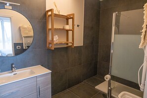 Superior Double or Twin Room, Balcony, Sea View | Desk, laptop workspace, soundproofing, free WiFi - Bea&Berto - B&B (Pesaro)