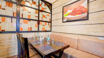 House | Dining
