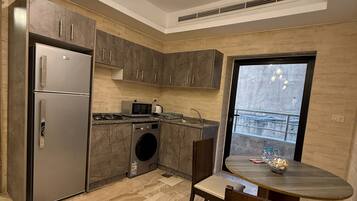 Apartment, 2 Bedrooms, Smoking | Private kitchen