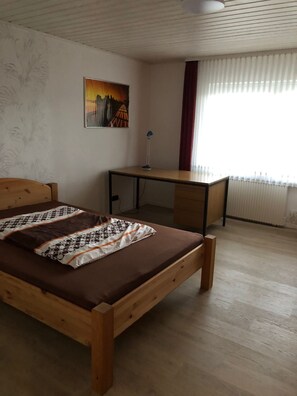 2 bedrooms, WiFi, bed sheets
