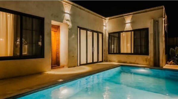 Piscina a l'aire lliure 