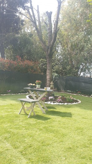 Outdoor dining - Villa "Domus Roma" your home in the heart of Rome (Roma)