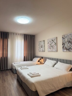 2 bedrooms, iron/ironing board, WiFi, bed sheets