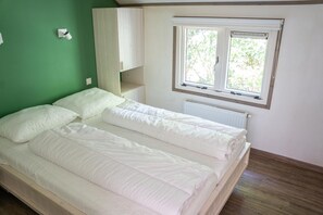 Hus | 2 soverom og sengetøy