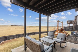 Terrace/patio - Group-Friendly Retreat - King Beds, Kitchen, Fenced Yard & Prairie Views (Rapid City)