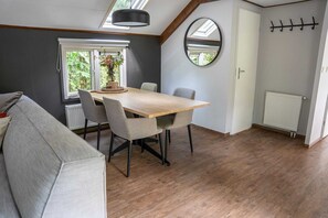House | Dining