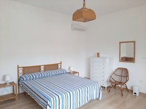 3 chambres, fer et planche à repasser, Wi-Fi, literie fournie