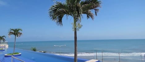 Piscina a l'aire lliure