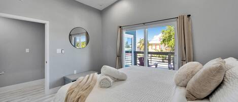 3 bedrooms, iron/ironing board, travel crib, free WiFi