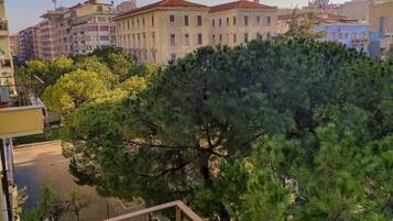 Dormitorio condiviso, 1 camera da letto, balcone, vista città | Esterni