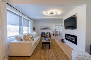 TV connectée, cheminée